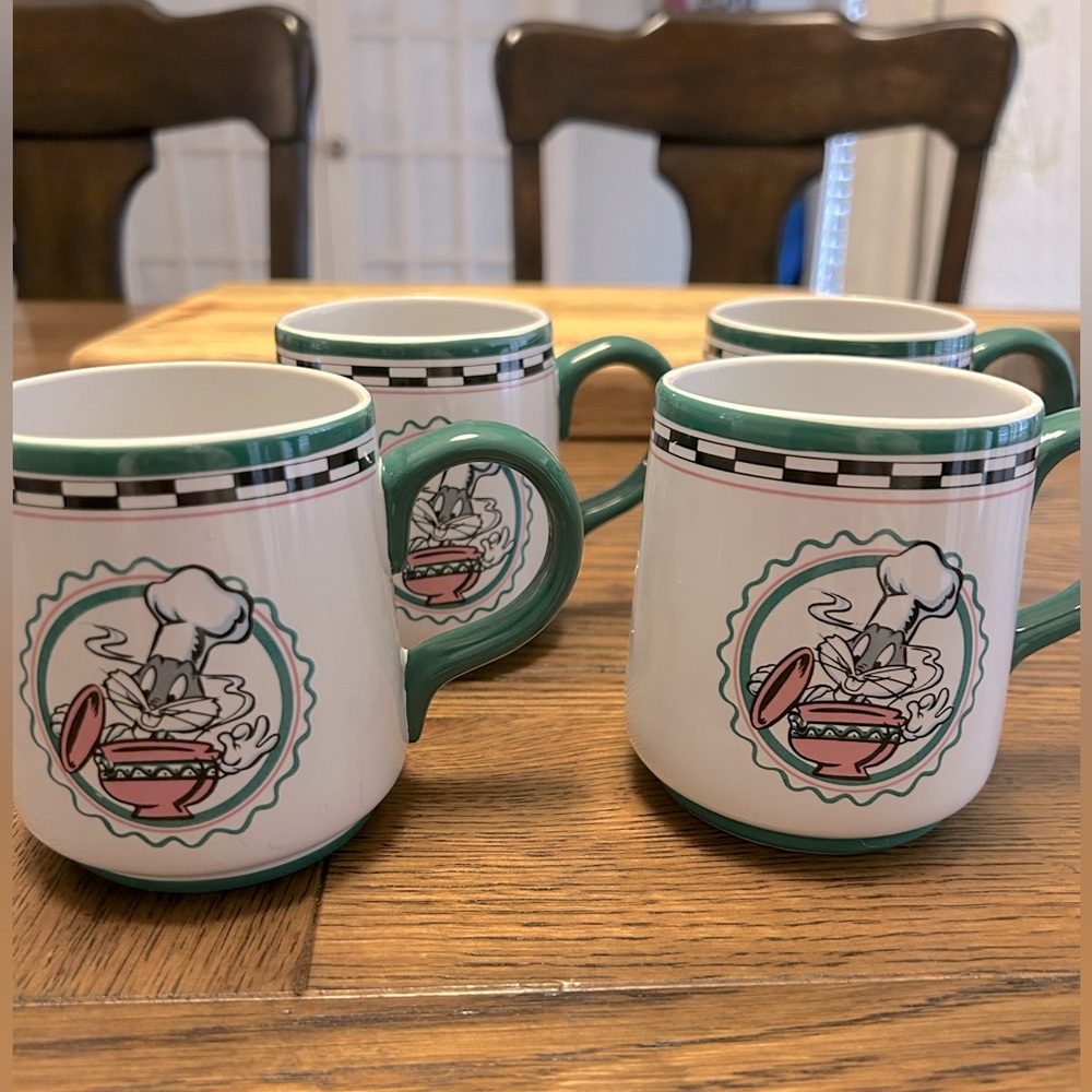 Vintage Warner bros chef Bugs Bunny Looney Tunes coffee mugs